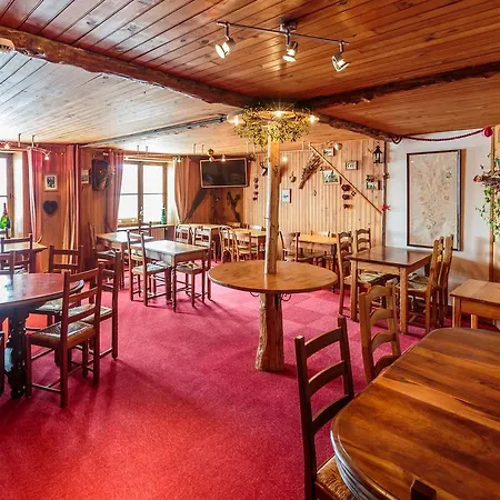 Hotel Le Relais Du Petit Saint Bernard 2*